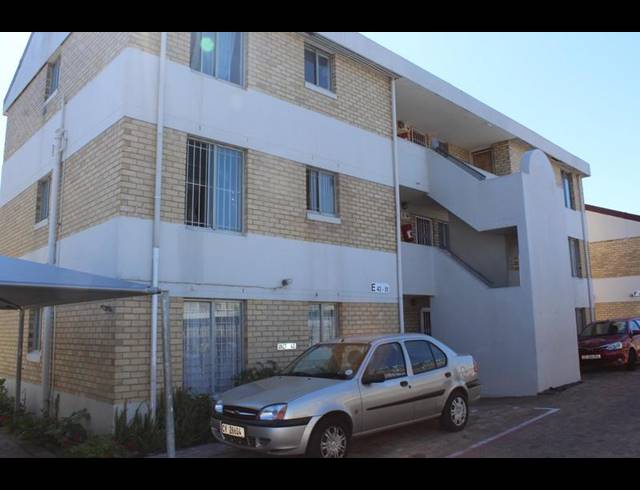 1 BEDROOM APARTMENT FOR SALE IN CHURCHILL ESTATE